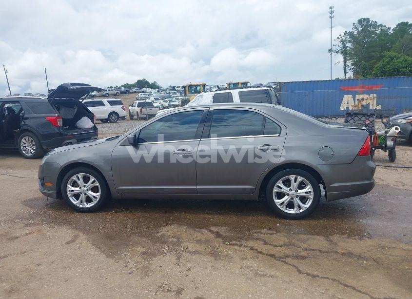 Photo 14 of 2012 Ford Fusion SE (VIN 3FAHP0HA7CR417511)