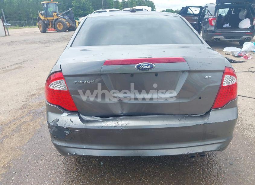 Photo 18 of 2012 Ford Fusion SE (VIN 3FAHP0HA7CR417511)