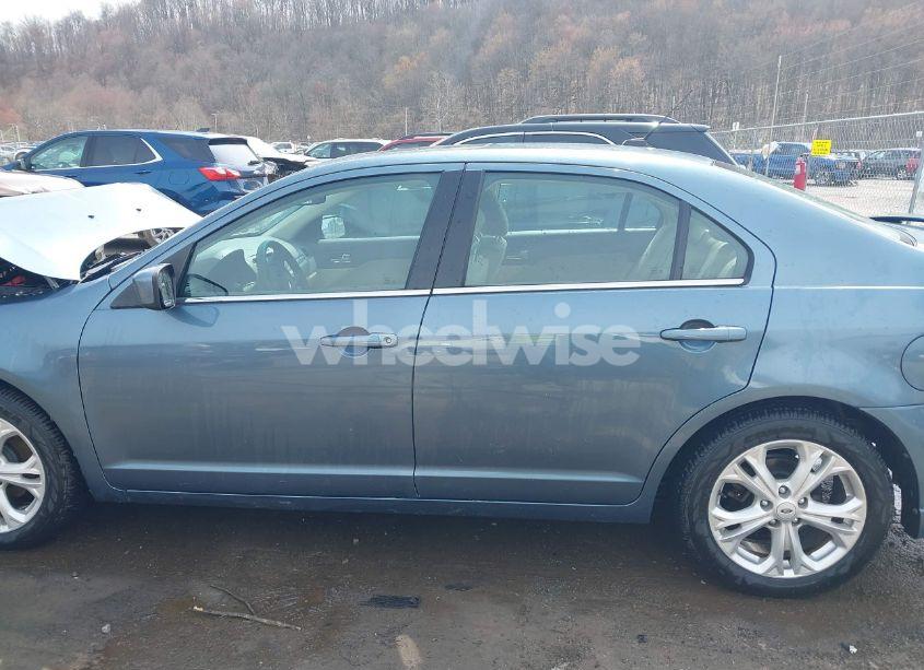 Photo 15 of 2012 Ford Fusion SE (VIN 3FAHP0HA7CR424958)