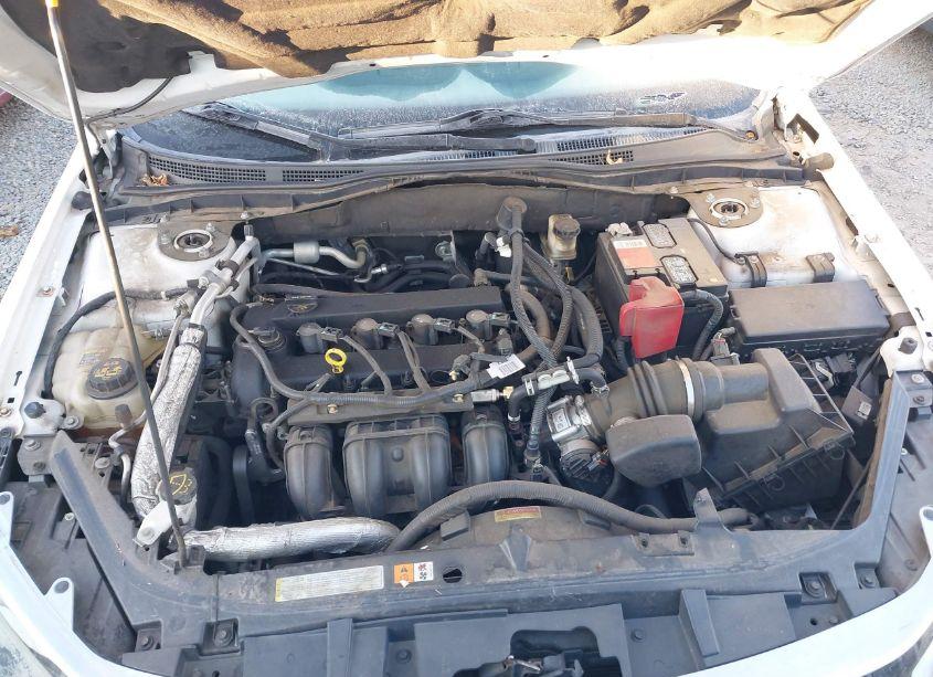 Photo 10 of 2010 Ford Fusion SE (VIN 3FAHP0HA8AR155477)