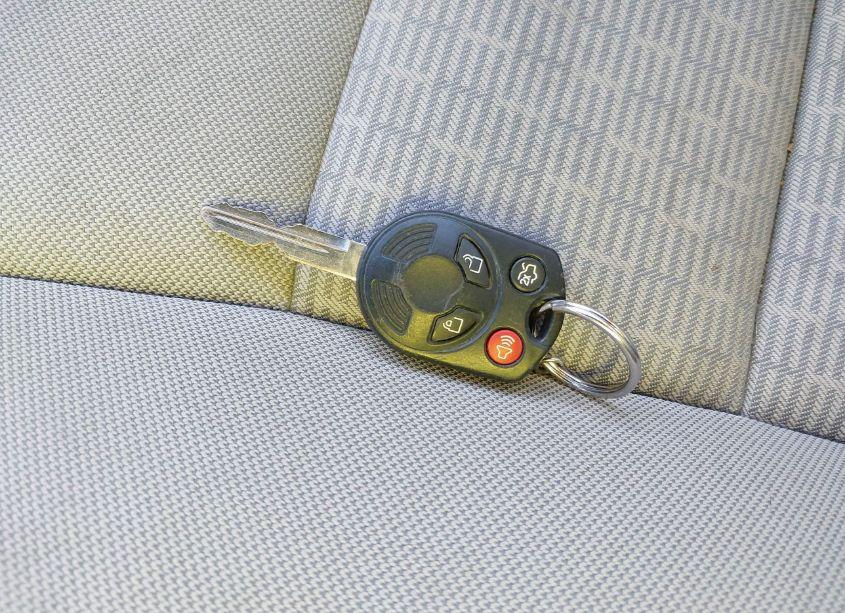 Photo 11 of 2010 Ford Fusion SE (VIN 3FAHP0HA8AR155477)