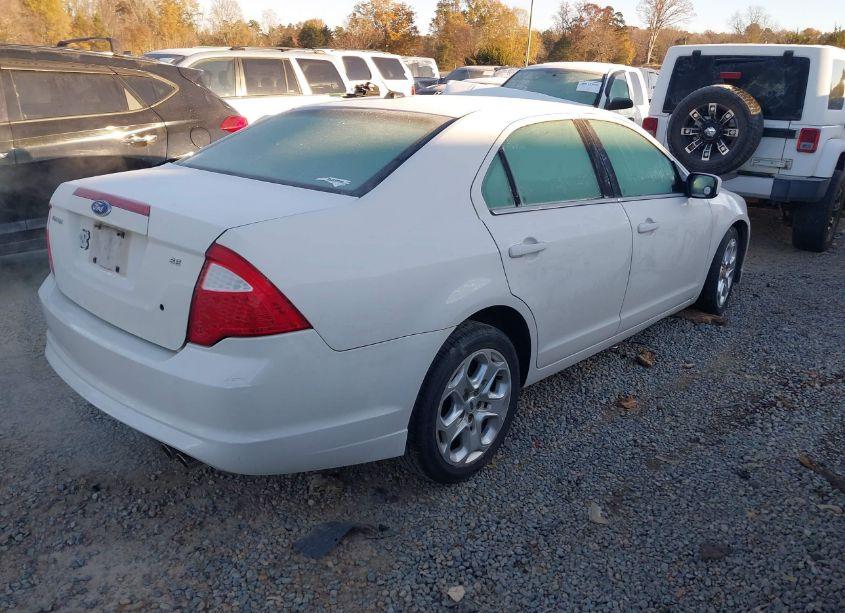 Photo 4 of 2010 Ford Fusion SE (VIN 3FAHP0HA8AR155477)