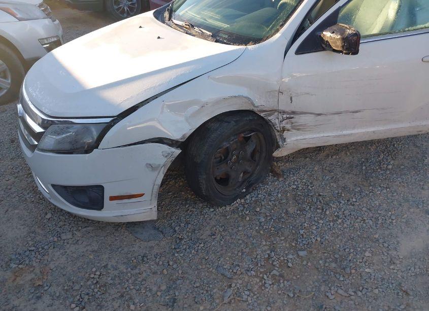 Photo 6 of 2010 Ford Fusion SE (VIN 3FAHP0HA8AR155477)