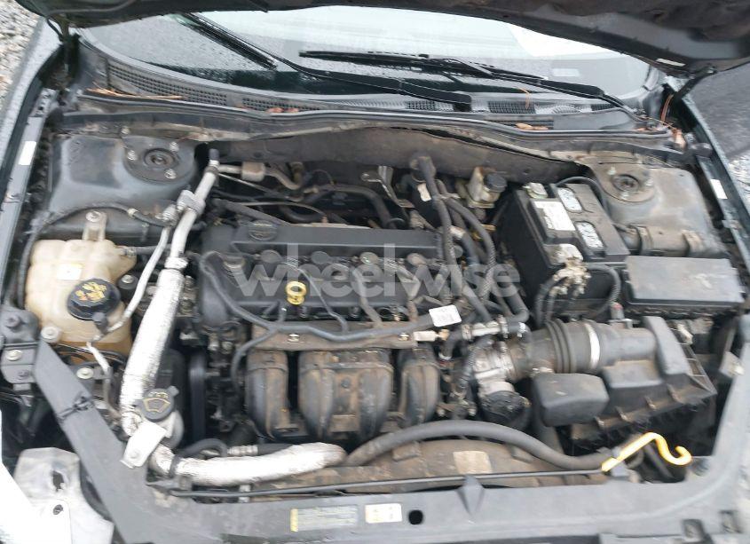 Photo 10 of 2010 Ford Fusion SE (VIN 3FAHP0HA8AR180900)