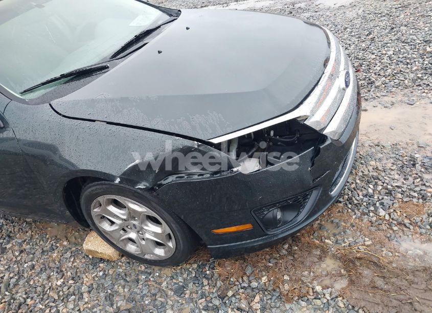 Photo 12 of 2010 Ford Fusion SE (VIN 3FAHP0HA8AR180900)