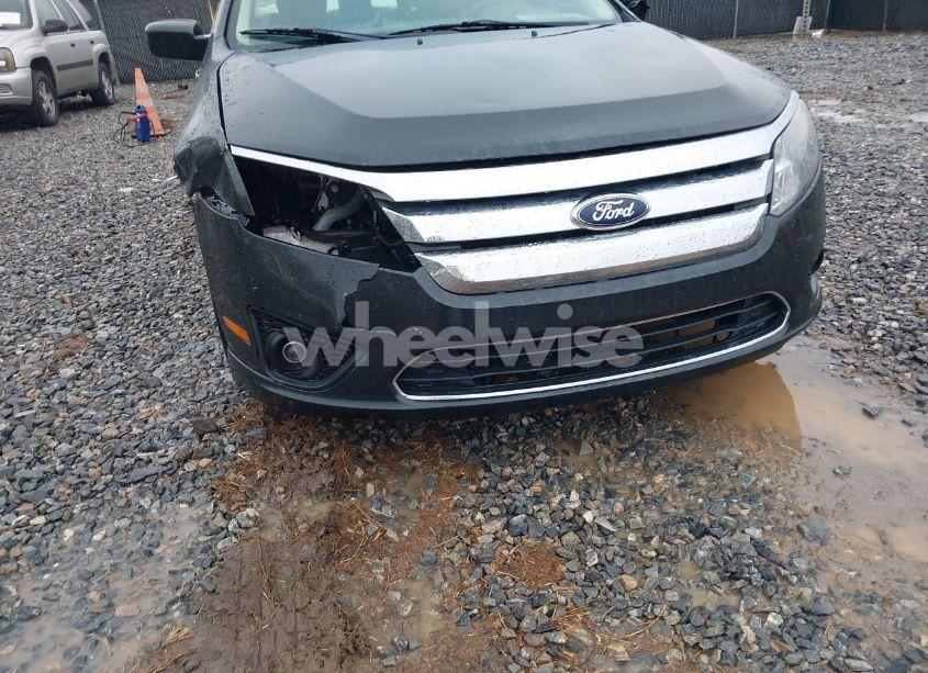 Photo 13 of 2010 Ford Fusion SE (VIN 3FAHP0HA8AR180900)