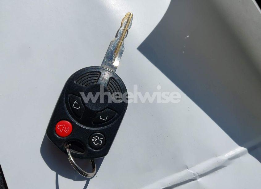 Photo 11 of 2010 Ford Fusion SE (VIN 3FAHP0HA8AR187703)