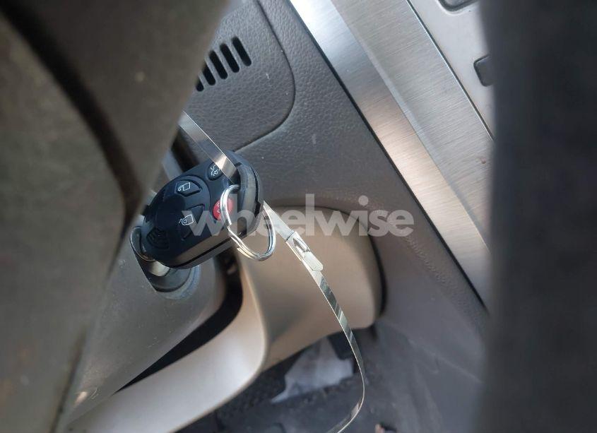 Photo 11 of 2010 Ford Fusion SE (VIN 3FAHP0HA8AR211465)