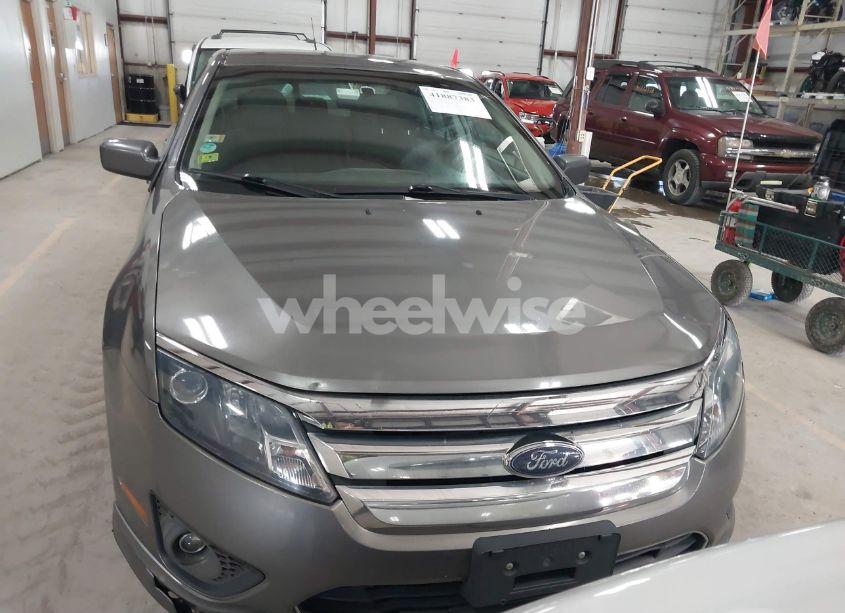 Photo 12 of 2010 Ford Fusion SE (VIN 3FAHP0HA8AR253165)