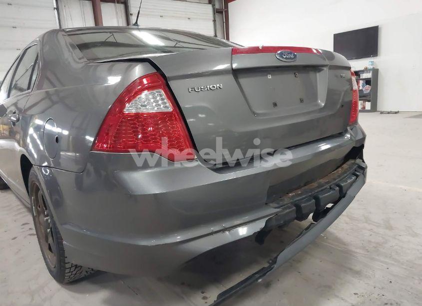 Photo 6 of 2010 Ford Fusion SE (VIN 3FAHP0HA8AR253165)