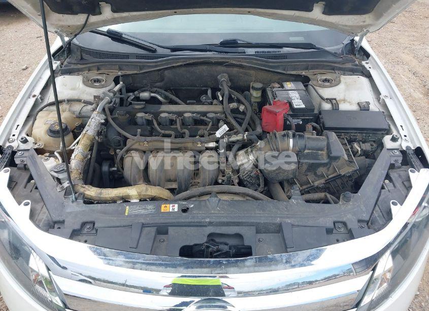 Photo 10 of 2010 Ford Fusion SE (VIN 3FAHP0HA8AR271181)