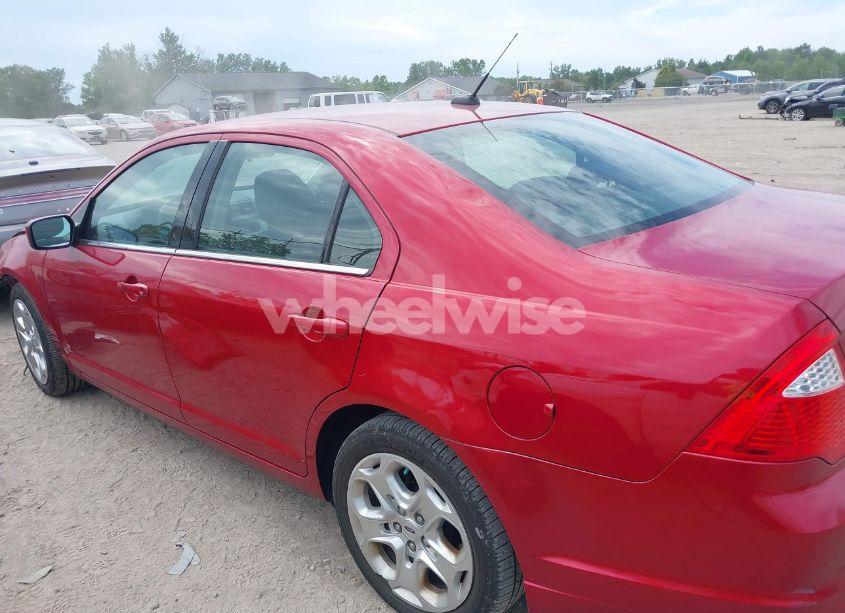 Photo 15 of 2010 Ford Fusion SE (VIN 3FAHP0HA8AR282780)