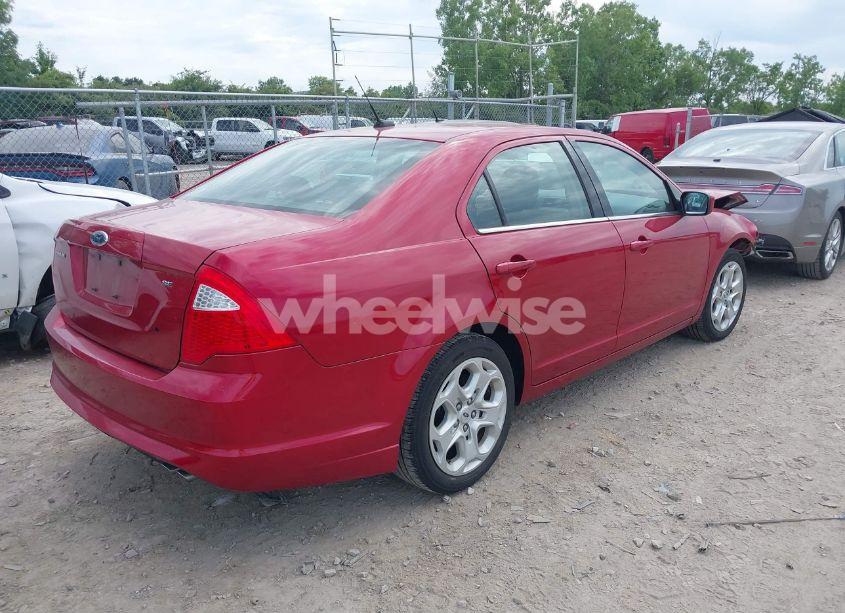 Photo 4 of 2010 Ford Fusion SE (VIN 3FAHP0HA8AR282780)