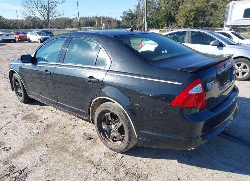 Photo 3 of 2010 Ford Fusion SE (VIN 3FAHP0HA8AR295433)