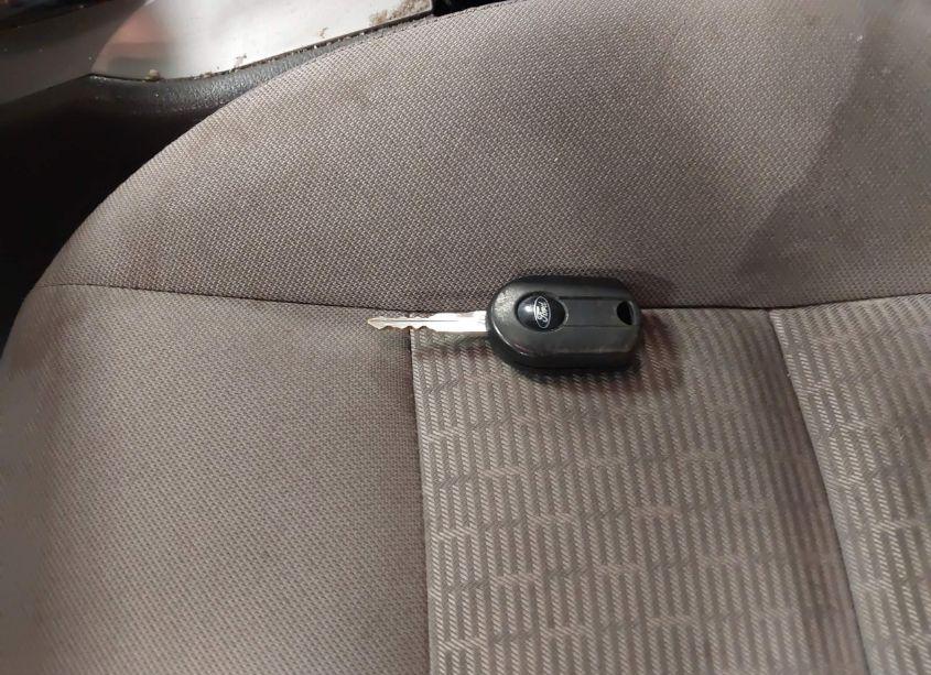 Photo 11 of 2010 Ford Fusion SE (VIN 3FAHP0HA8AR302624)