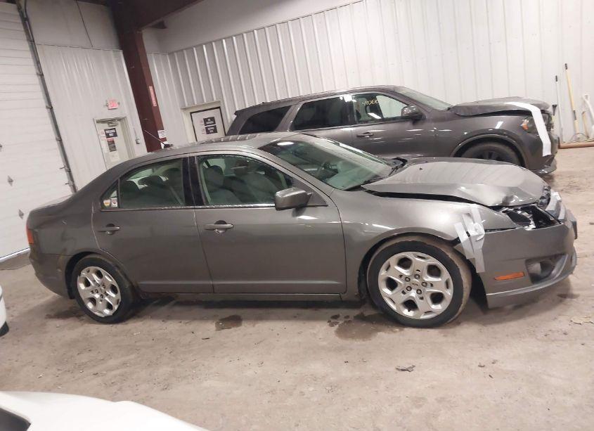 Photo 14 of 2010 Ford Fusion SE (VIN 3FAHP0HA8AR302624)