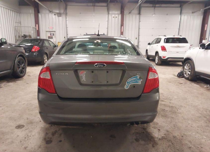 Photo 17 of 2010 Ford Fusion SE (VIN 3FAHP0HA8AR302624)