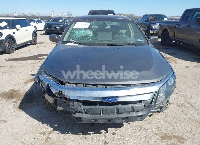 Photo 12 of 2010 Ford Fusion SE (VIN 3FAHP0HA8AR307984)