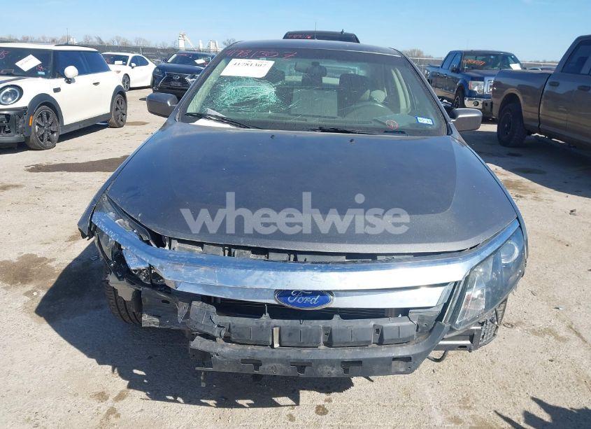 Photo 6 of 2010 Ford Fusion SE (VIN 3FAHP0HA8AR307984)
