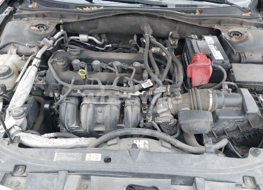 Photo 10 of 2010 Ford Fusion SE (VIN 3FAHP0HA8AR309010)