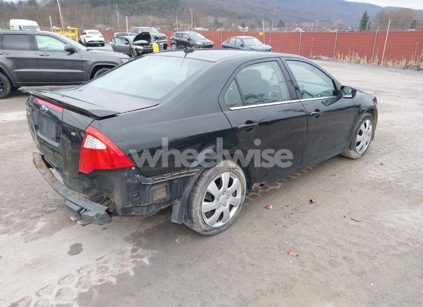 Photo 4 of 2010 Ford Fusion SE (VIN 3FAHP0HA8AR309010)