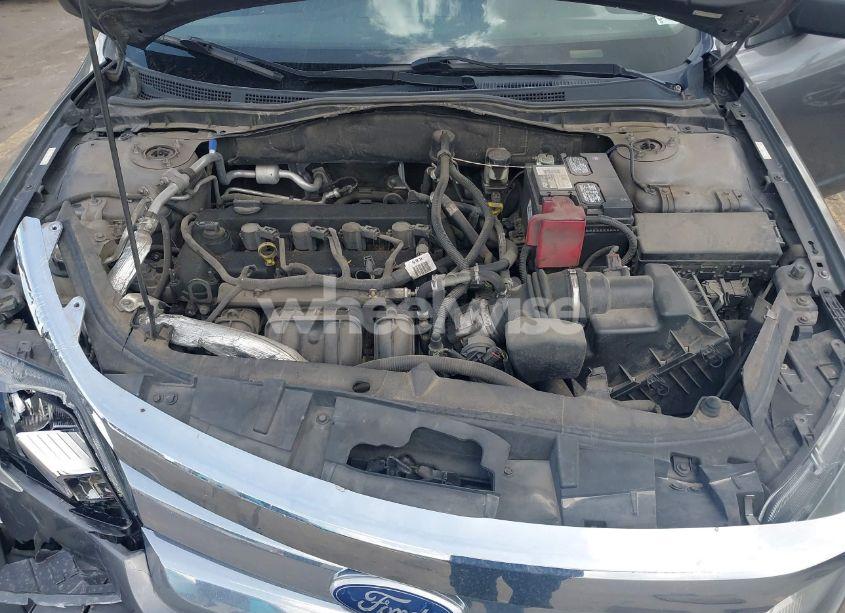 Photo 10 of 2010 Ford Fusion SE (VIN 3FAHP0HA8AR320220)