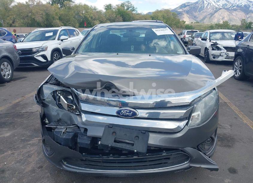 Photo 11 of 2010 Ford Fusion SE (VIN 3FAHP0HA8AR320220)