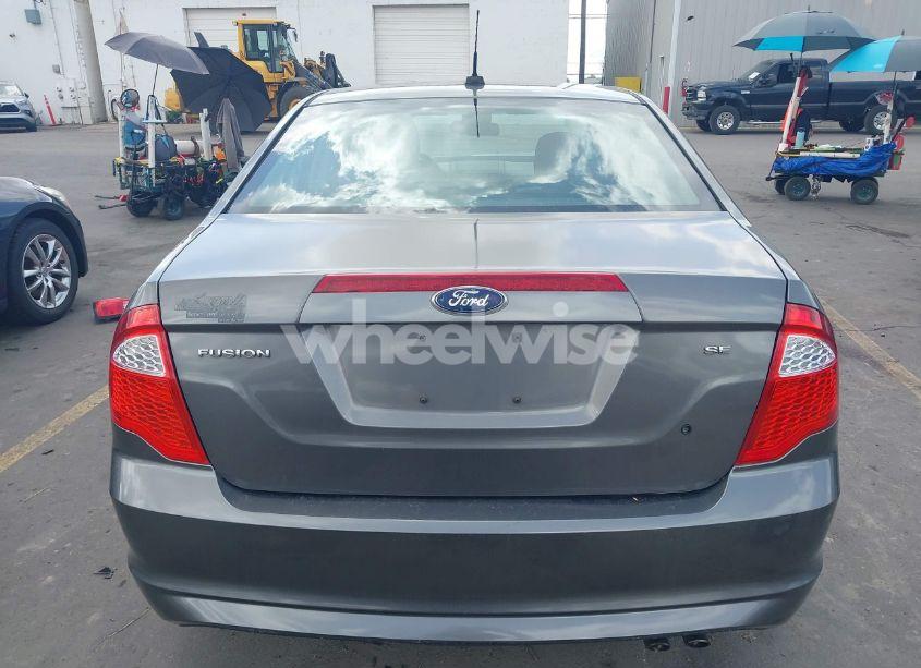 Photo 15 of 2010 Ford Fusion SE (VIN 3FAHP0HA8AR320220)
