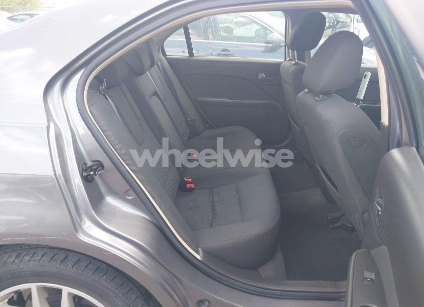 Photo 8 of 2010 Ford Fusion SE (VIN 3FAHP0HA8AR320220)