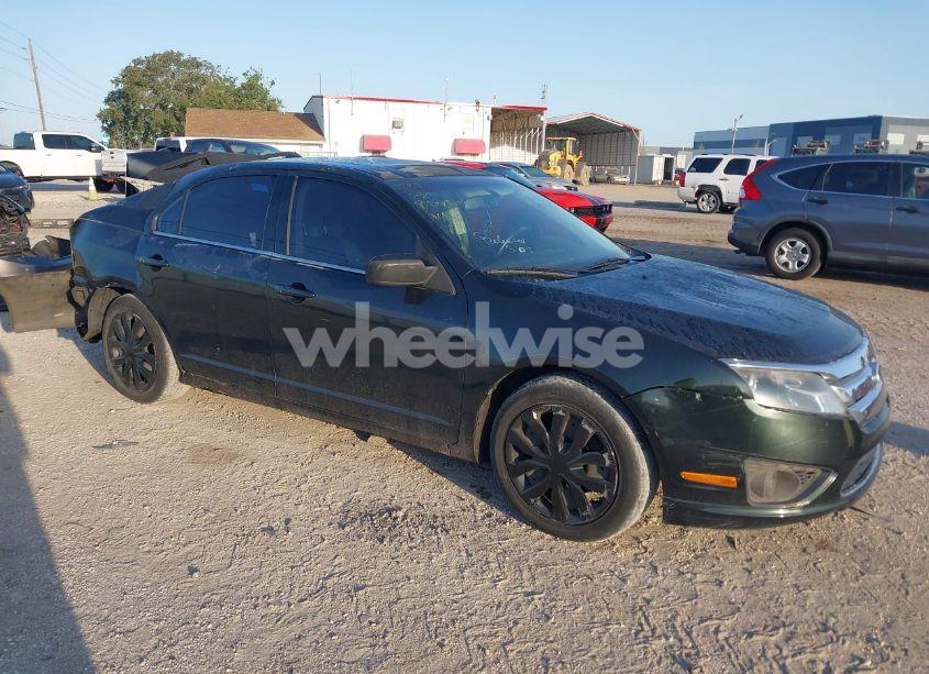 2010 Ford Fusion SE (VIN 3FAHP0HA8AR328544) main photo