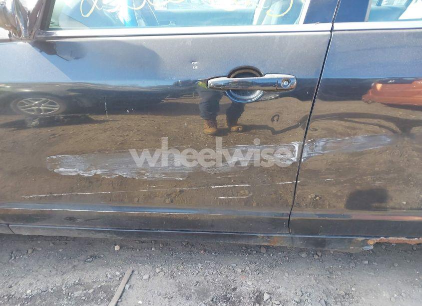 Photo 13 of 2010 Ford Fusion SE (VIN 3FAHP0HA8AR340726)