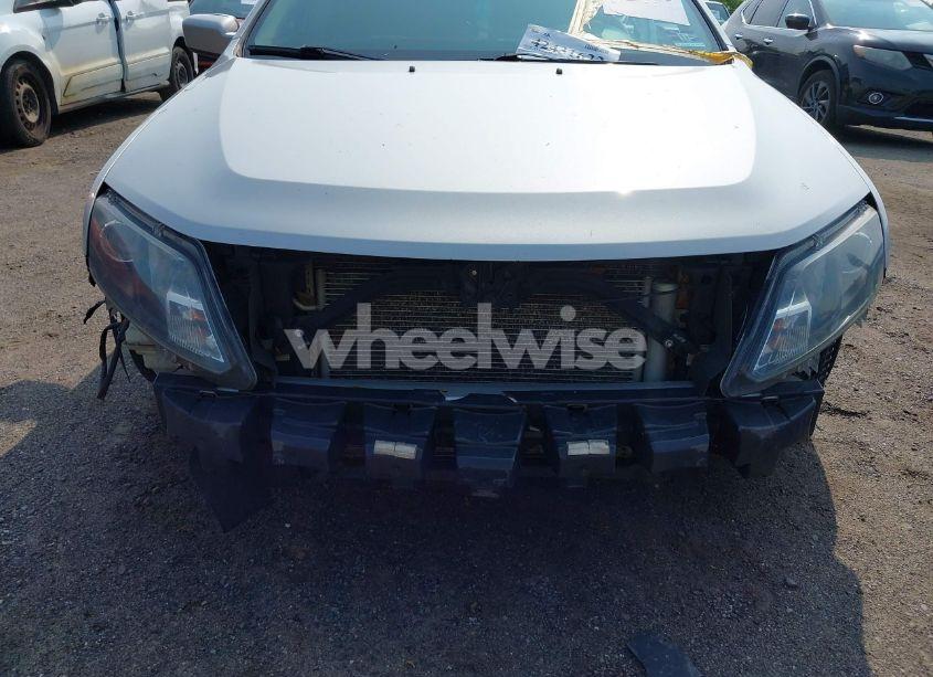 Photo 13 of 2010 Ford Fusion SE (VIN 3FAHP0HA8AR350320)