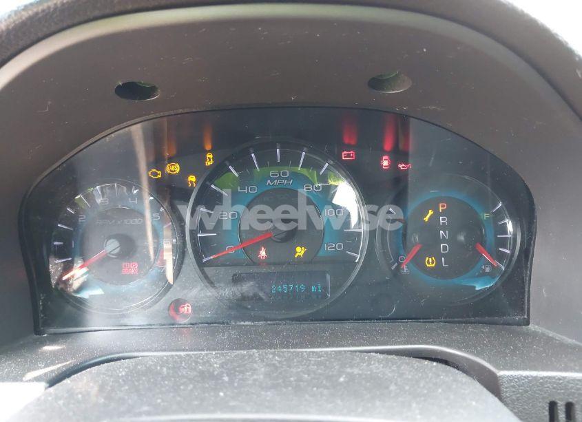 Photo 7 of 2010 Ford Fusion SE (VIN 3FAHP0HA8AR350320)