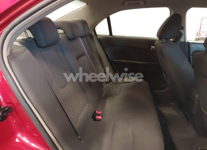 Photo 8 of 2010 Ford Fusion SE (VIN 3FAHP0HA8AR365755)