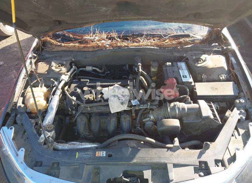 Photo 10 of 2010 Ford Fusion SE (VIN 3FAHP0HA8AR389117)