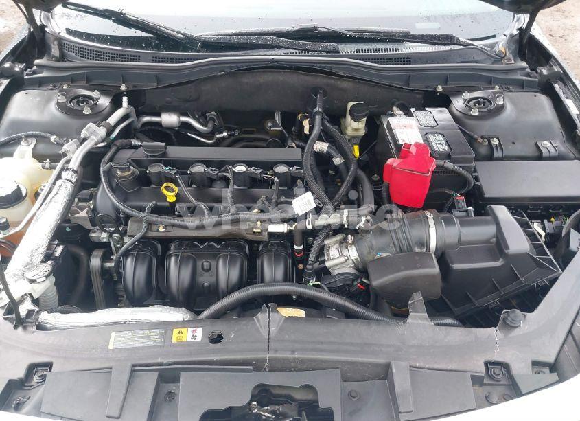 Photo 10 of 2010 Ford Fusion SE (VIN 3FAHP0HA8AR402982)