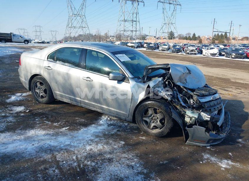 2011 Ford Fusion SE (VIN 3FAHP0HA8BR124893) main photo