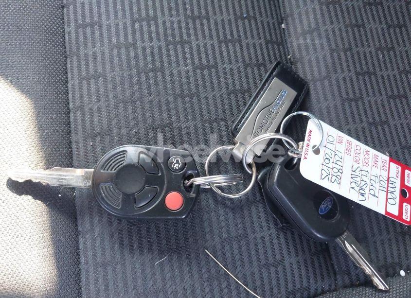 Photo 11 of 2011 Ford Fusion SE (VIN 3FAHP0HA8BR124893)