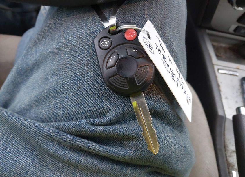 Photo 11 of 2011 Ford Fusion SE (VIN 3FAHP0HA8BR142763)