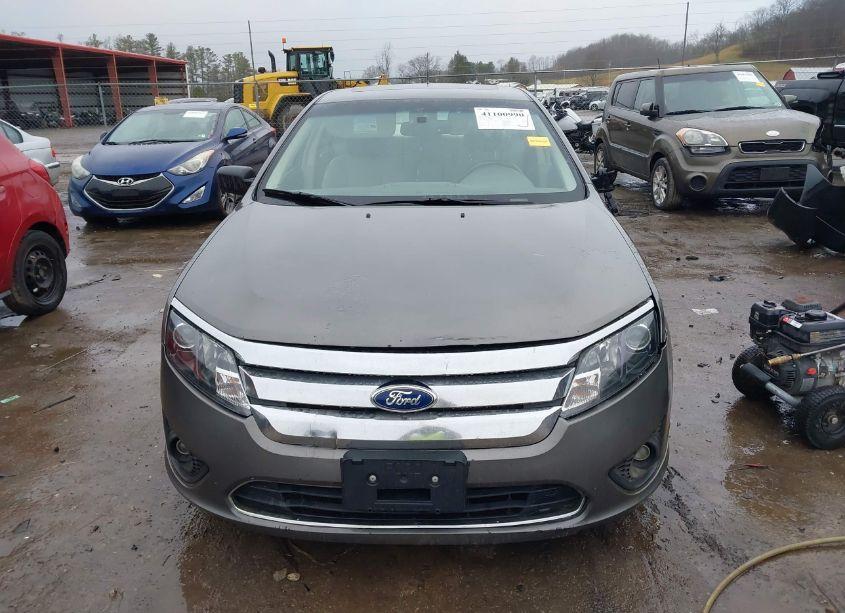 Photo 12 of 2011 Ford Fusion SE (VIN 3FAHP0HA8BR142763)