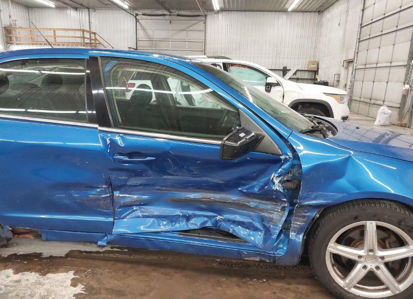 Photo 6 of 2011 Ford Fusion SE (VIN 3FAHP0HA8BR147378)