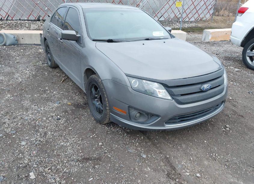 2011 Ford Fusion SE (VIN 3FAHP0HA8BR148336) main photo