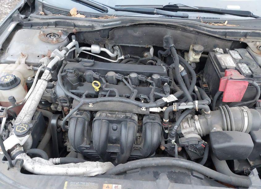 Photo 10 of 2011 Ford Fusion SE (VIN 3FAHP0HA8BR148336)