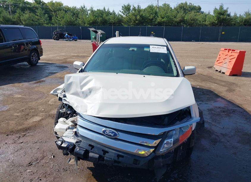 Photo 13 of 2011 Ford Fusion SE (VIN 3FAHP0HA8BR152743)