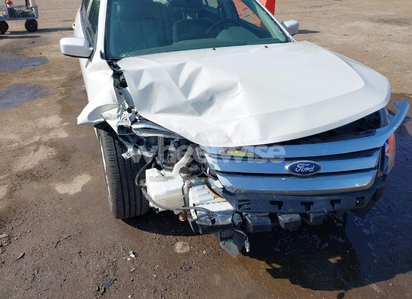 Photo 6 of 2011 Ford Fusion SE (VIN 3FAHP0HA8BR152743)