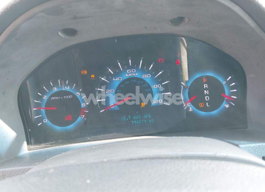 Photo 7 of 2011 Ford Fusion SE (VIN 3FAHP0HA8BR152743)