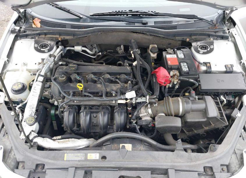 Photo 10 of 2011 Ford Fusion SE (VIN 3FAHP0HA8BR153326)