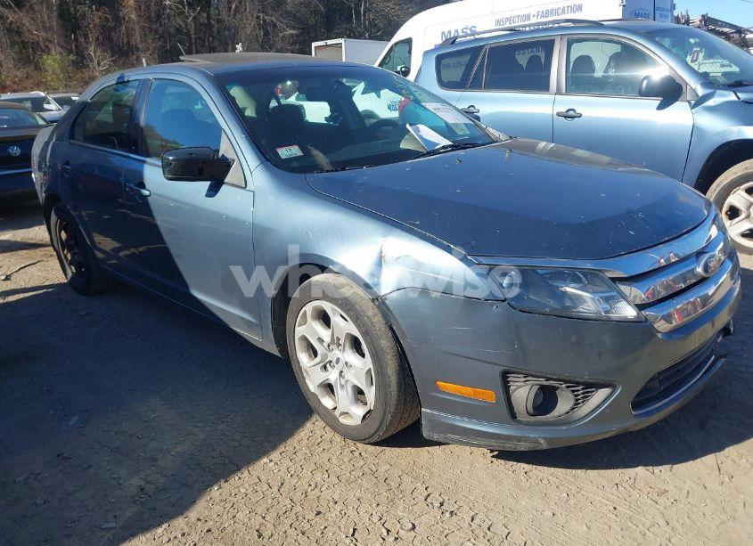 2011 Ford Fusion SE (VIN 3FAHP0HA8BR198900) main photo