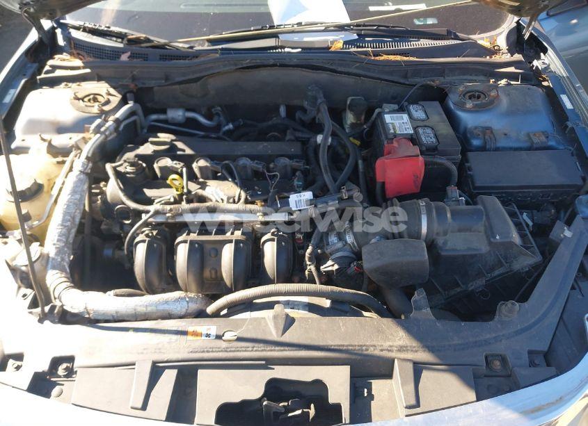 Photo 10 of 2011 Ford Fusion SE (VIN 3FAHP0HA8BR198900)