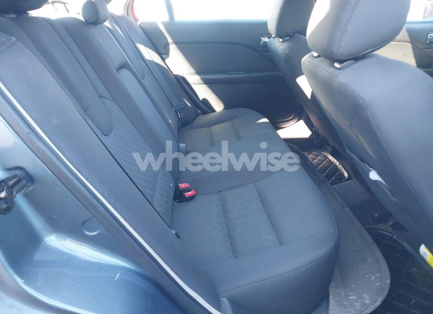 Photo 8 of 2011 Ford Fusion SE (VIN 3FAHP0HA8BR198900)